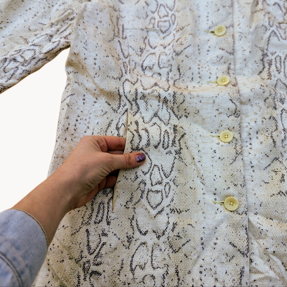 White Gray Snake Print Lightweight Button-Up Jack… - image 7